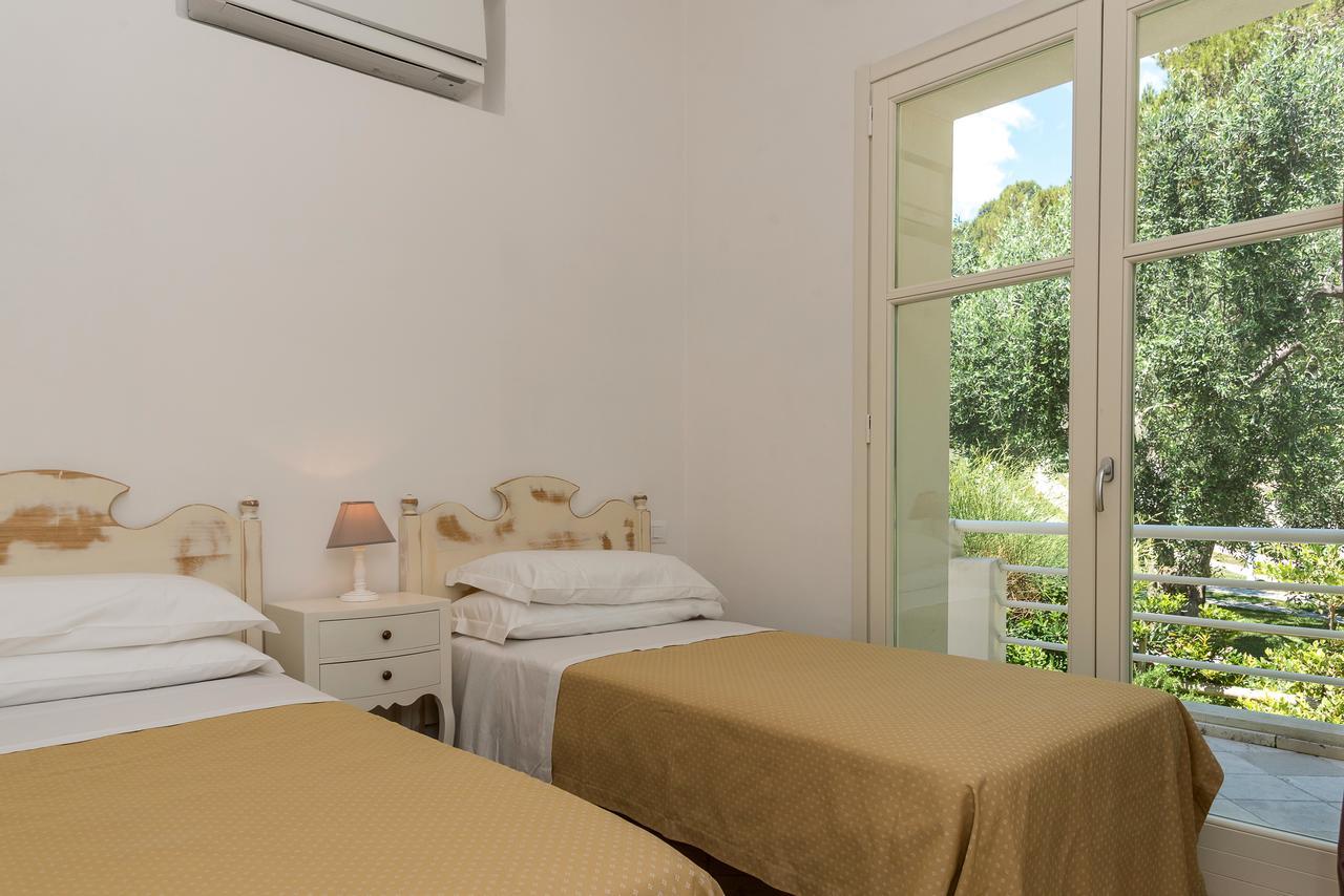 Baia Dei Mergoli Hotel Матината Екстериор снимка