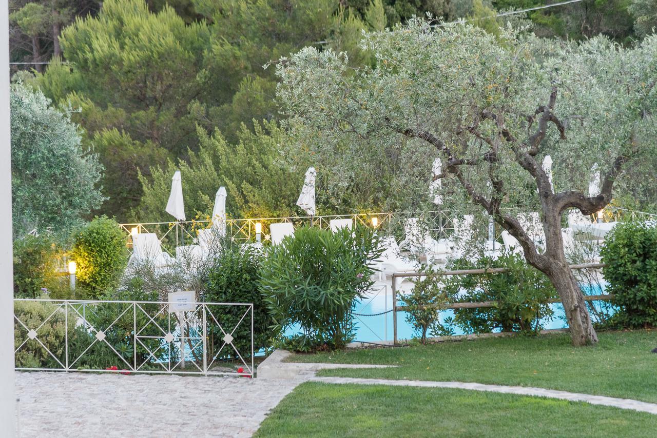 Baia Dei Mergoli Hotel Матината Екстериор снимка