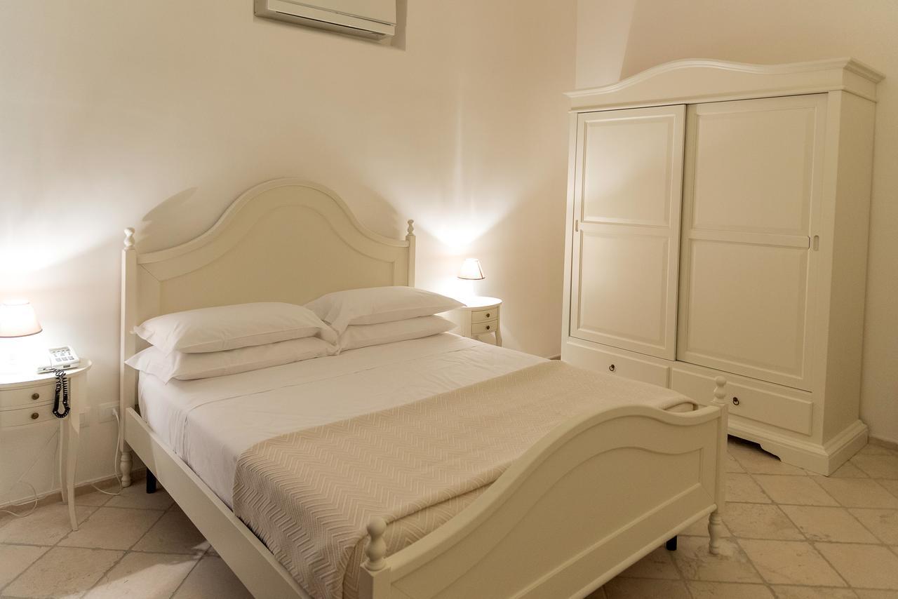 Baia Dei Mergoli Hotel Матината Екстериор снимка