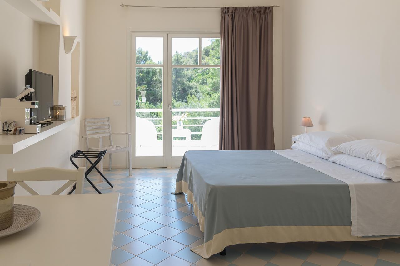 Baia Dei Mergoli Hotel Матината Екстериор снимка