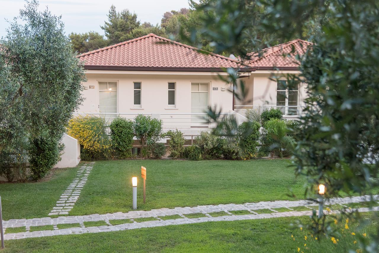 Baia Dei Mergoli Hotel Матината Екстериор снимка